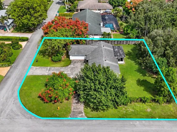 27541 SW 167th Ct, Homestead, FL 33031