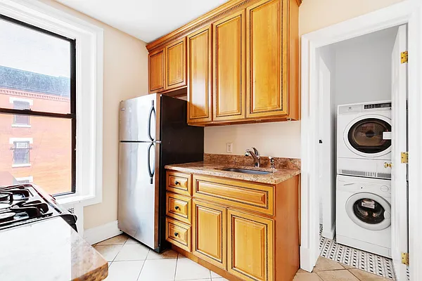 Rented by Cooper & Cooper Real Estate | media 19