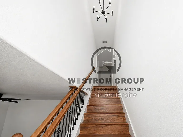 709 S Church St — Photo 15