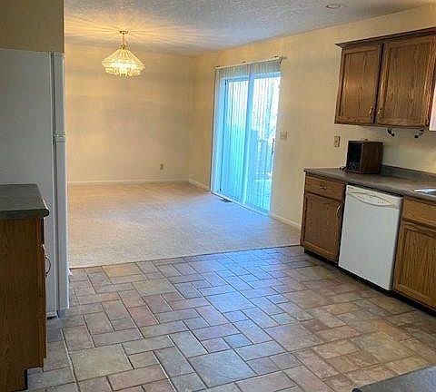 3rd image of 1514 Mockingbird Ln