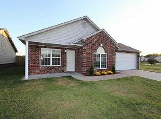 2 E Falcon Dr, Sapulpa, OK 74066
