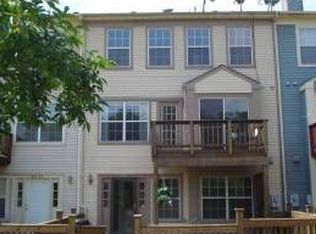 8022 Chapel Cove Dr, Laurel, MD 20707