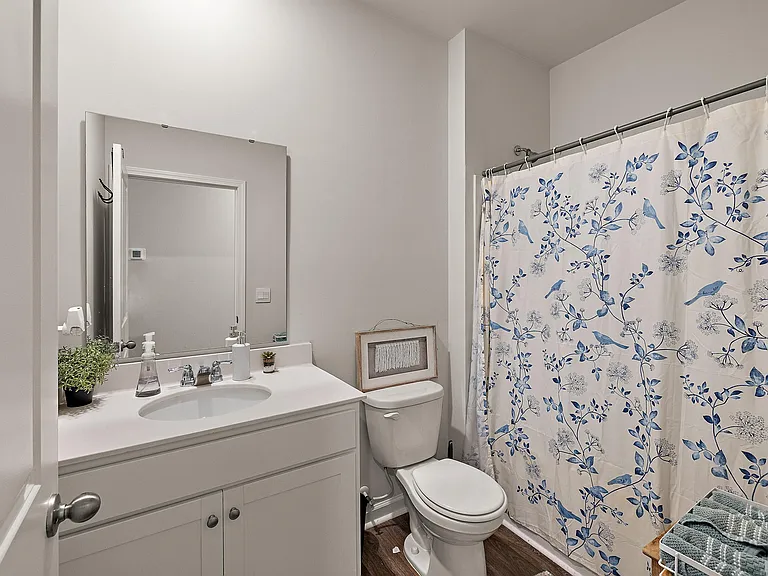 704 Ladywood Dr — Photo 4