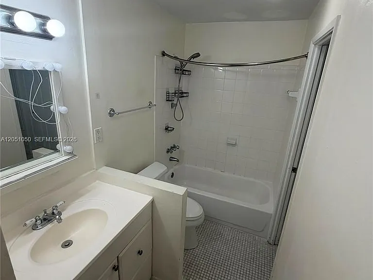 11213 SW 88th St #B-211 — Photo 15