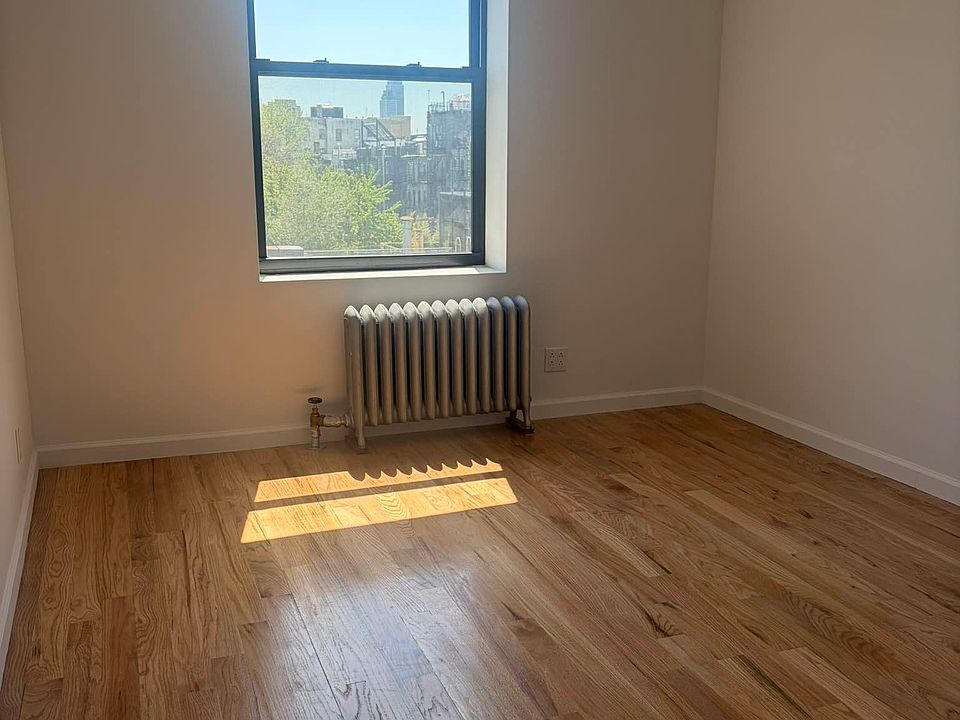 1st image of 440 E 6th St APT 5A