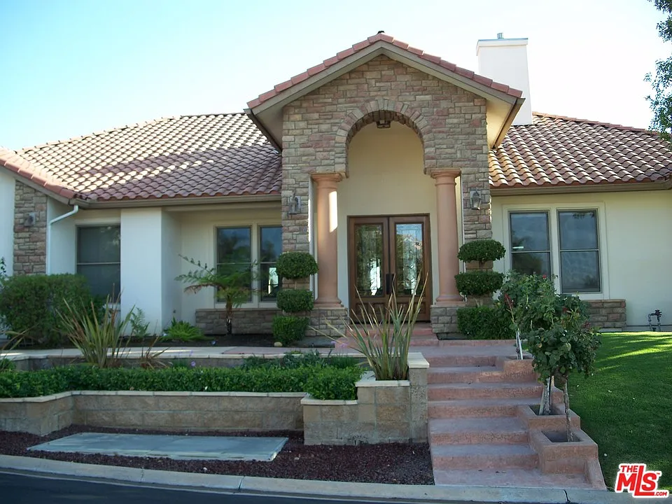 15409 Casa Club Dr photo 1