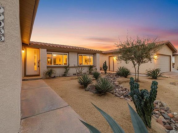 3rd image of 77983 Calypso Rd