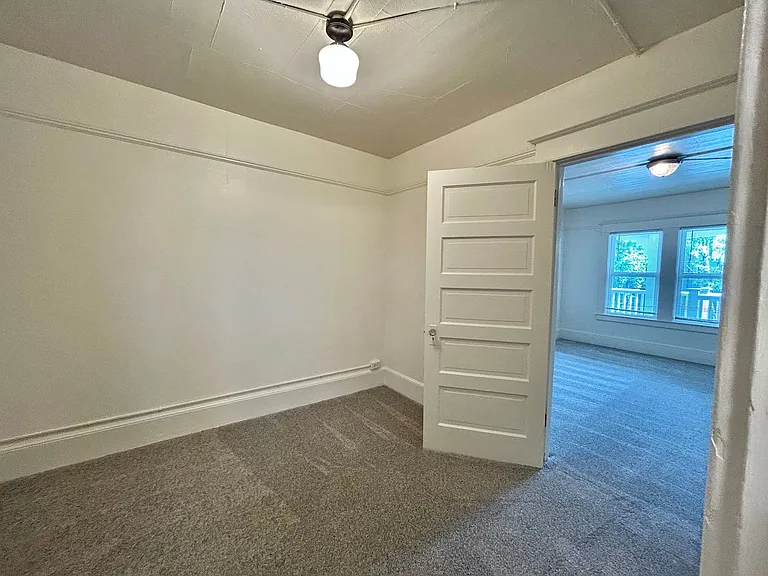 Dover Apartments — Photo 17