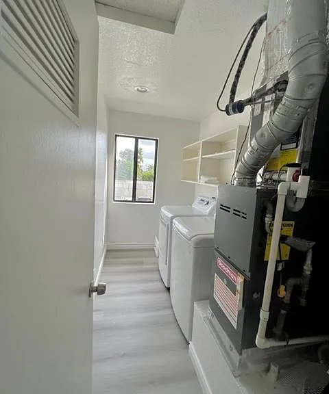 7893 Cerritos Ave — Photo 85