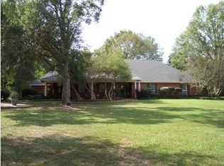 151 Penn Rd, Canton, MS 39046