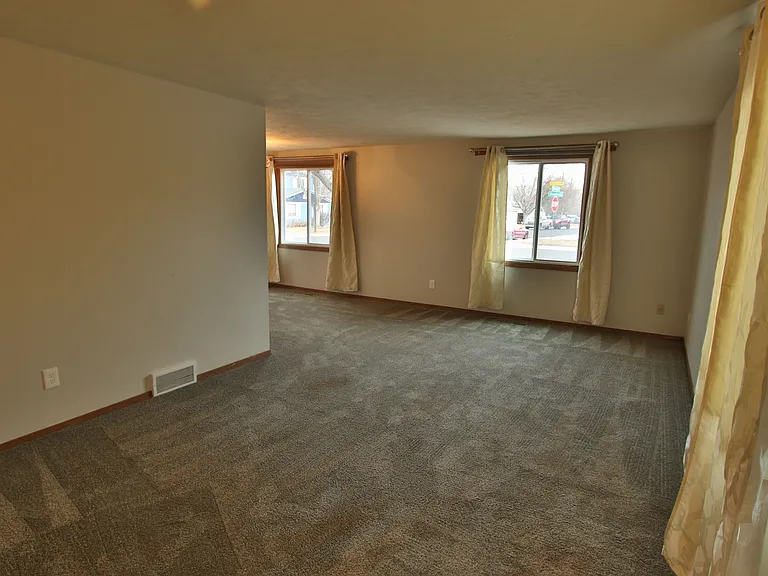 3401 Glasgow Ct #MAIN — Photo 7