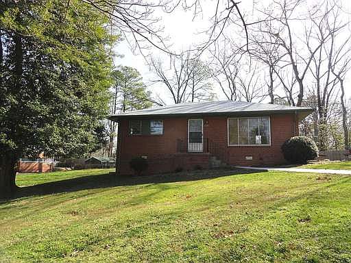 1st image of 2204 Mendota Dr