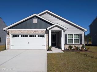 103 Umbrella Palm Drive, Hampstead, NC 28443