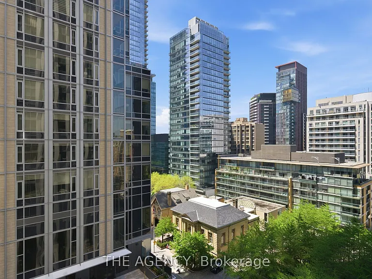 1 Yorkville Ave #804 — Photo 17