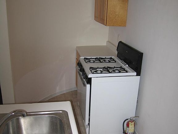 4th image of 2016 California St APT 2