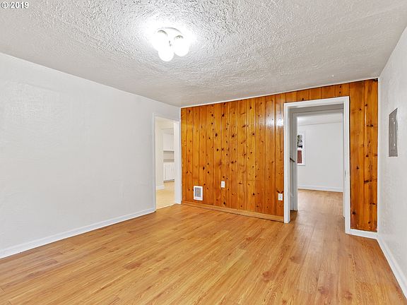 3rd image of 2309 E 26th St