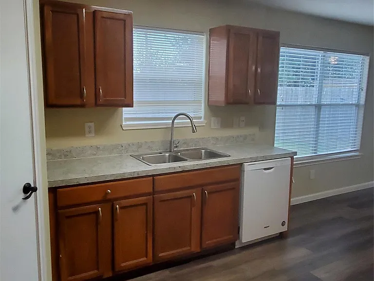9342 Canady Park Ln — Photo 7