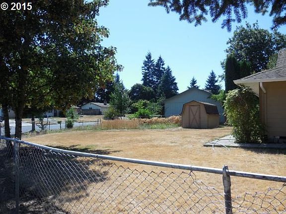 2nd image of 3804 NE 151st Ave