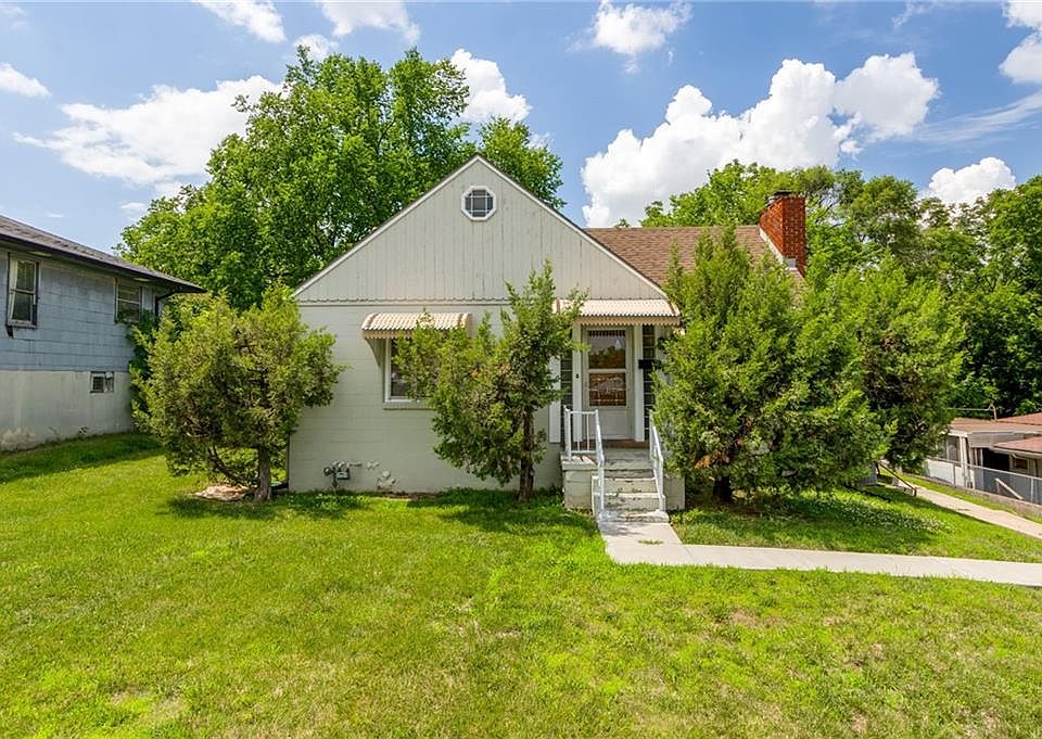 1st image of 2840 Mersington Ave