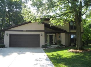 840 Riva Ridge Blvd, Columbus, OH 43230