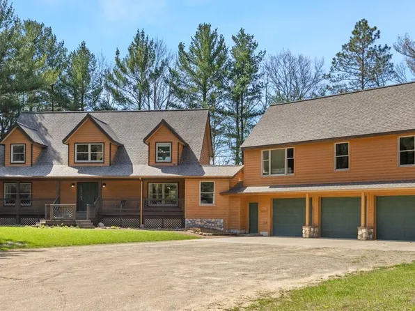 1516 E Gardner Ave, Newaygo, MI 49337