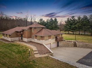 9275 Posey Dr SE, Elizabeth, IN 47117