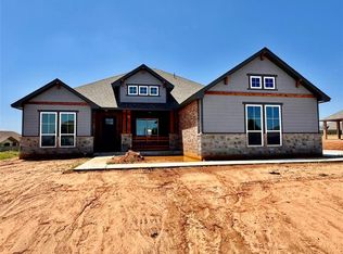 10116 NW 100th St, Yukon, OK 73099