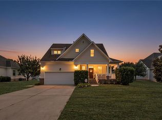 1221 Rosebud Ln, Chesapeake, VA 23322