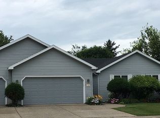 1192 S 36th St, Grand Forks, ND 58201