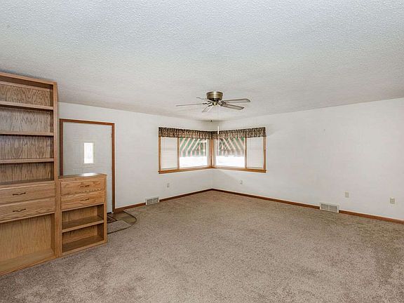 5th image of 4301 28th Ave