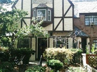 3330 70th St, Flushing, NY 11372