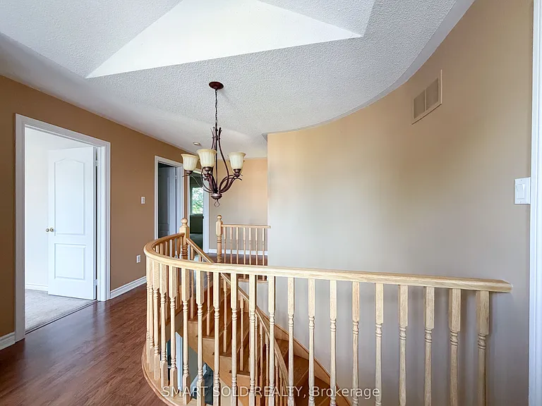 704 Foxcroft Blvd — Photo 17
