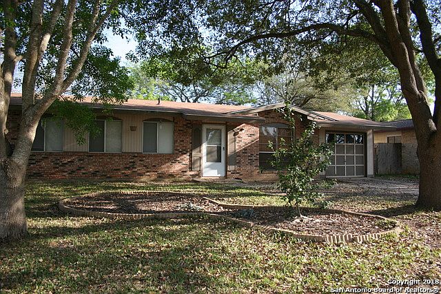 1st image of 1044 Williamsburg Dr