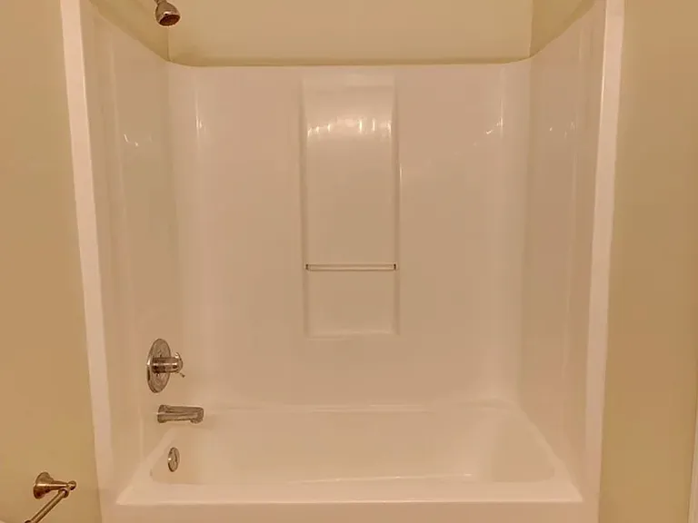 3335 E Covenanter Dr — Photo 10