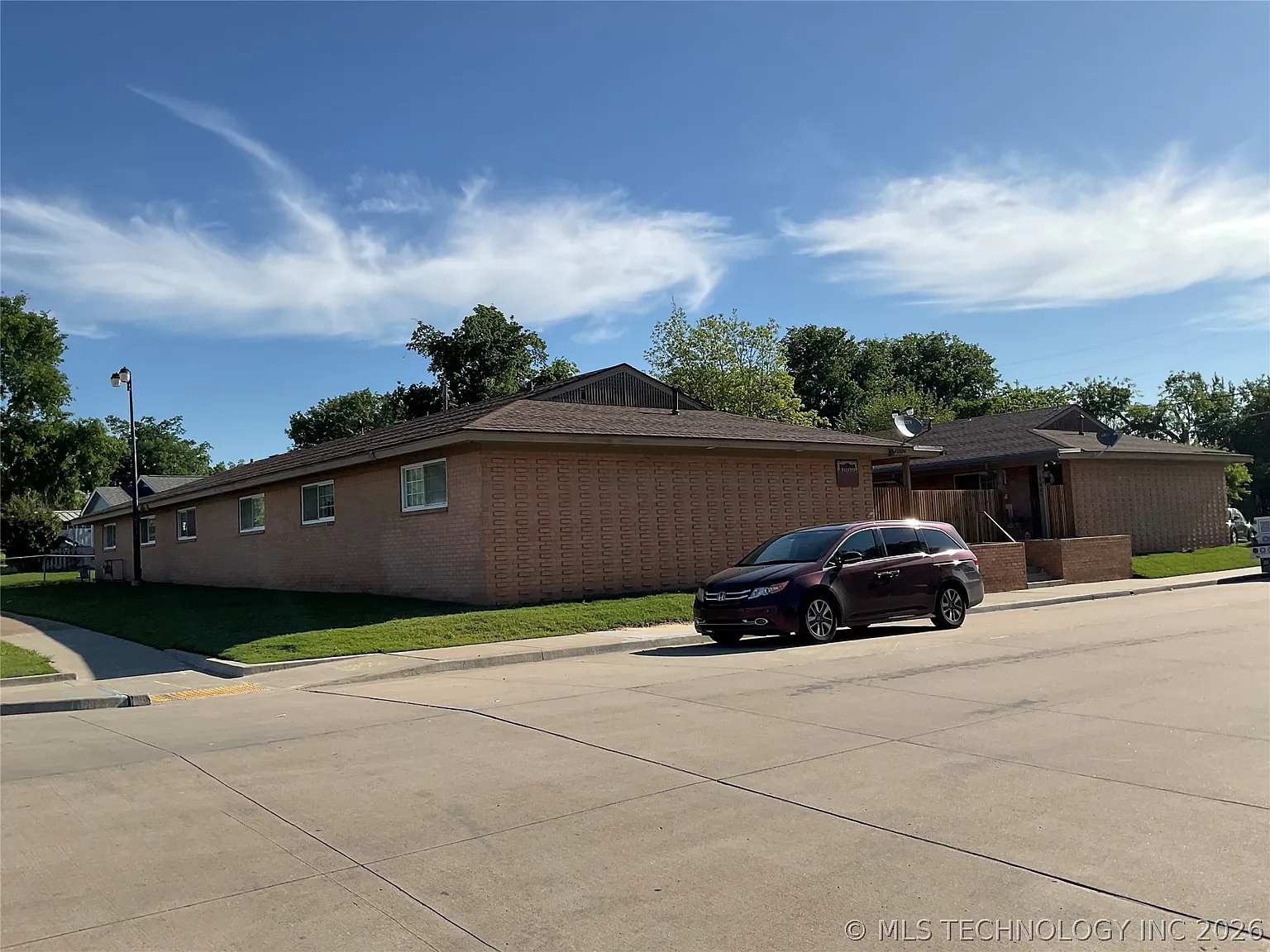 1 bed, 1.0 bath, 600 sqft, $750 — Photo 2