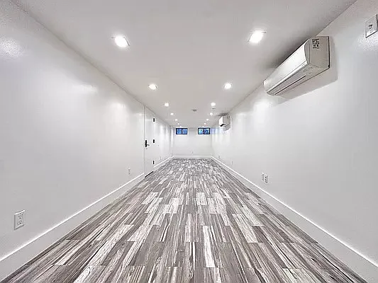 Rented by Nooklyn NYC LLC | media 6