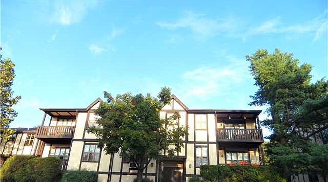 1st image of 916 Sierra Vista Ln