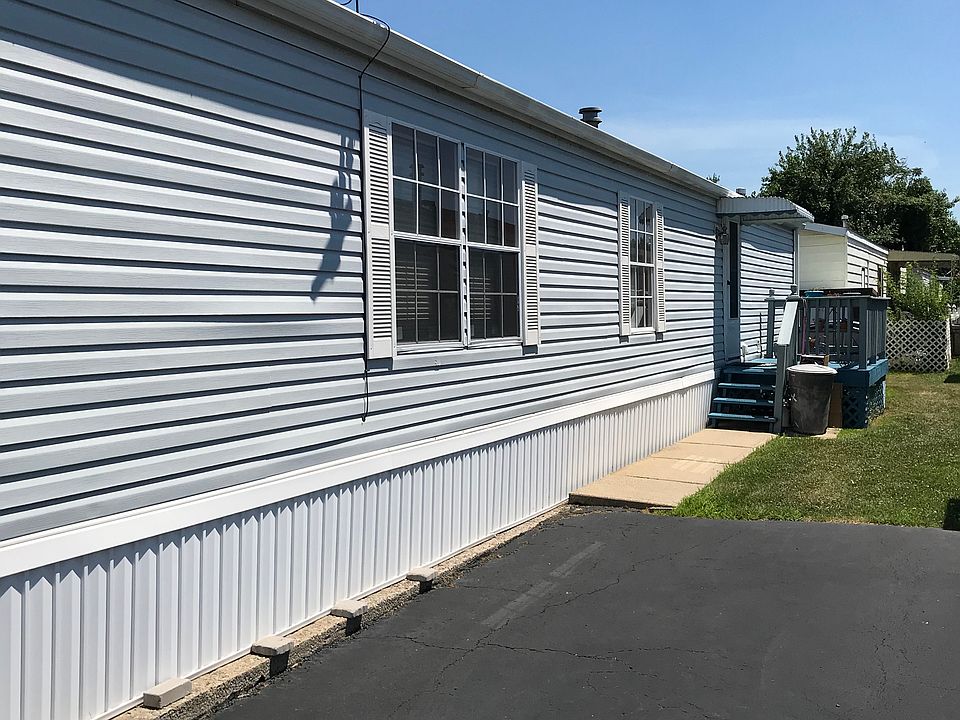 Main Walkway & Driveway
