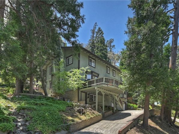 1208 Jungfrau Dr, Crestline, CA 92325