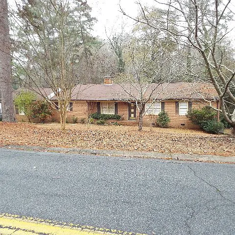 759 Windsor Rd photo 1
