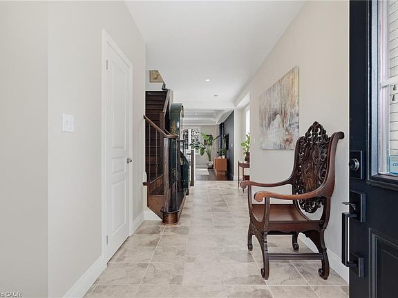 4th image of 4 Bousfield Ct