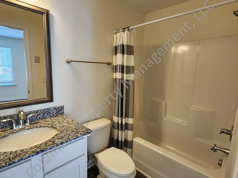 3751 Montgomery Ave — Photo 20