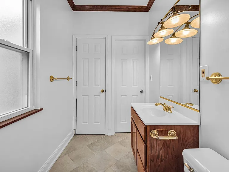 3940 Delmar Ave — Photo 12