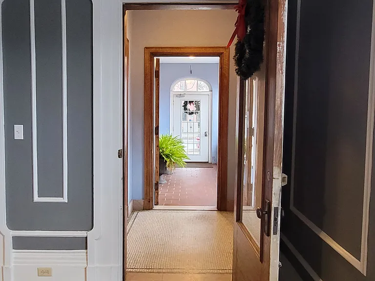 Living Room & Apartment Entry
