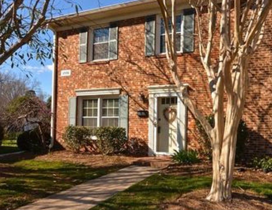 1st image of 3206 D Regents Park Ln