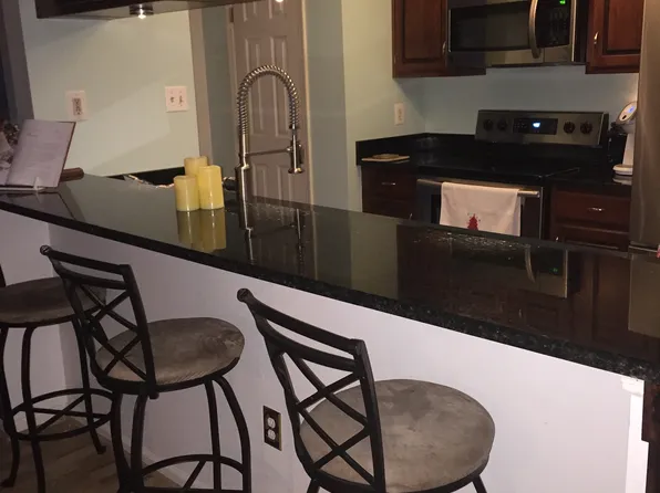 904 Swallow Crest Ct APT F, Edgewood, MD 21040