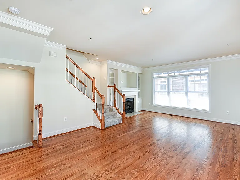 4610 Wilson Blvd — Photo 15