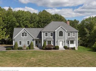 85 Oakmont Dr, Falmouth, ME 04105