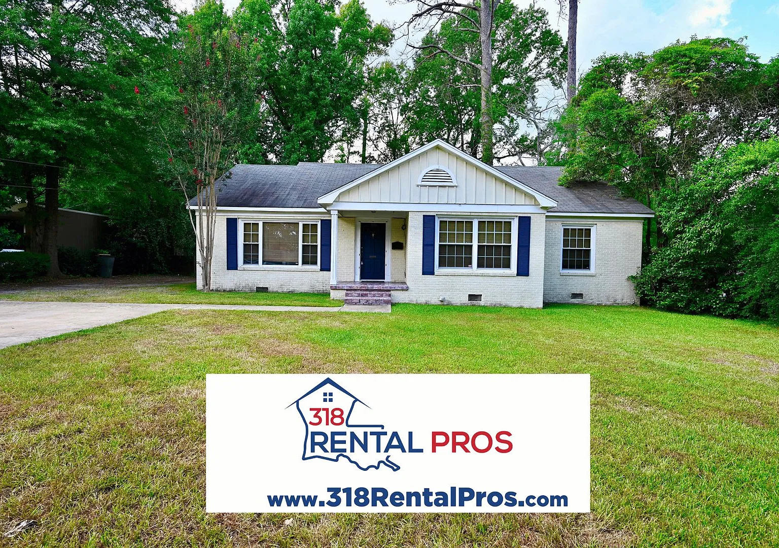 Cute 3 Bed 2 Bath with Hardwood Floors & Granite Counters — Photo 2