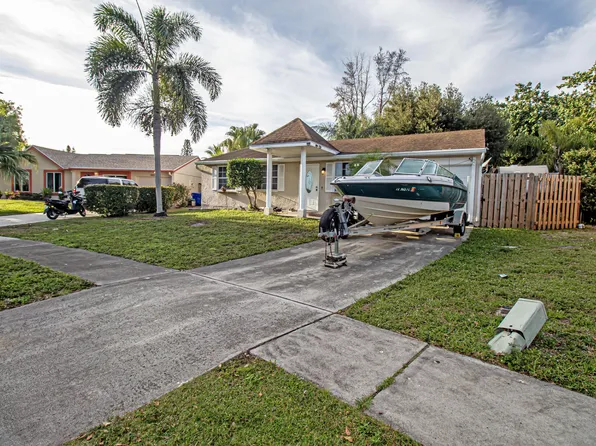 1337 Elmbank Way, West Palm Beach, FL 33411